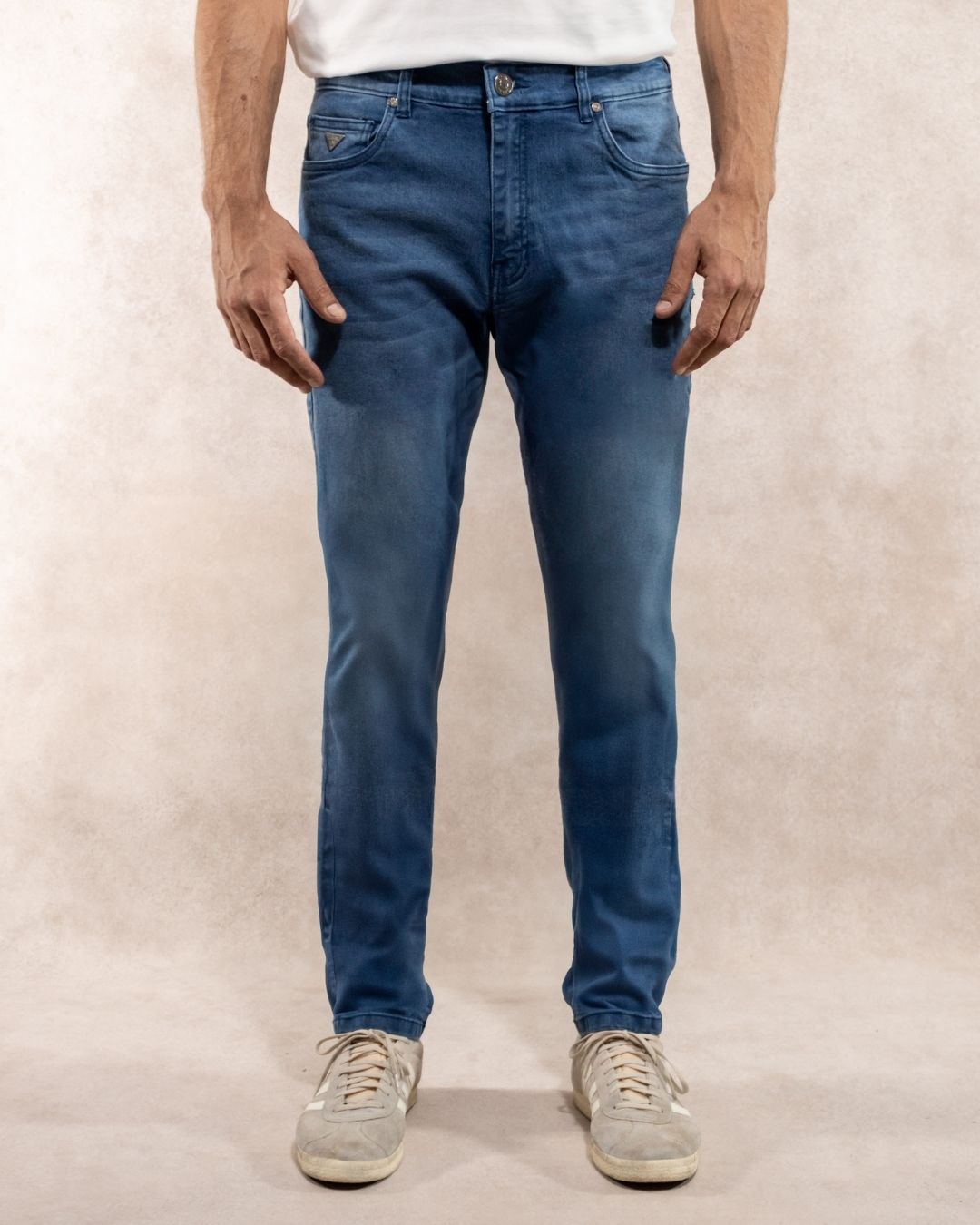 Sandblast Stretchy Jeans - Slim Fit